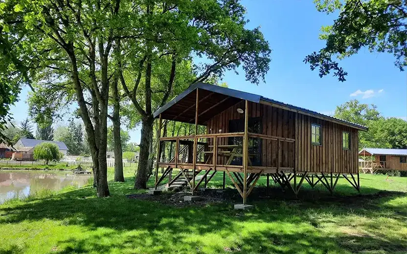 Lodges en bois - alternative au chalet Acacia