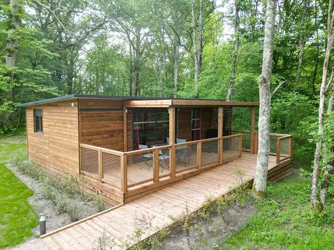 Chalet Merisier PMR accessible avec terrasse de plain-pied près de Chambord